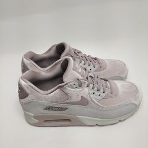 Nike Air Max 90 Women's